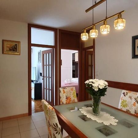 Apartment Vlatka Split Bagian luar foto