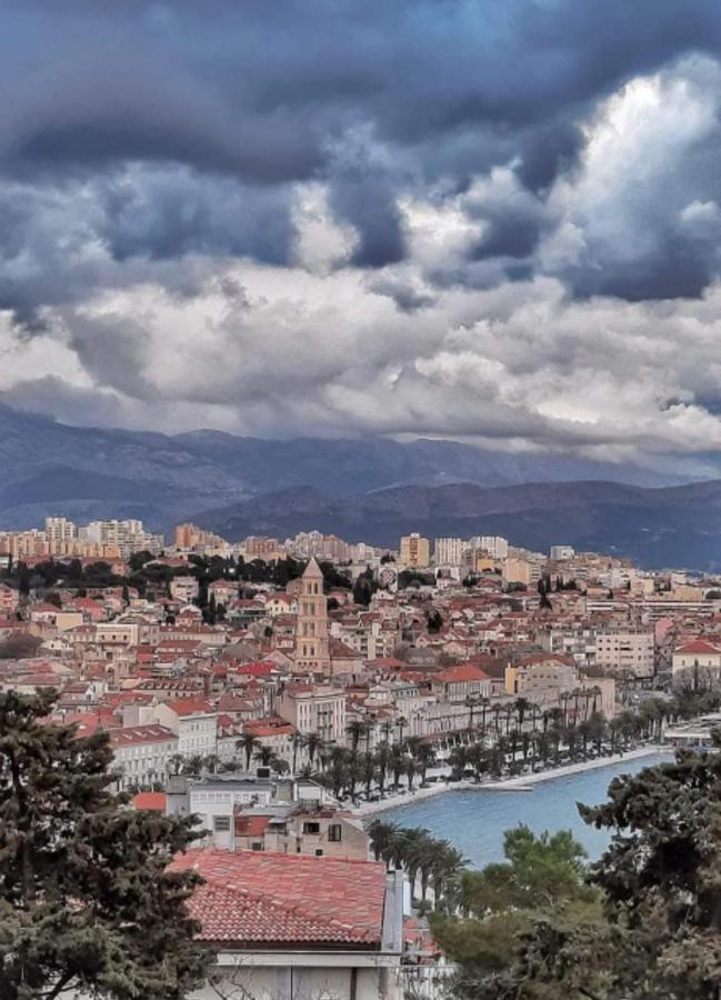 Apartment Vlatka Split Bagian luar foto