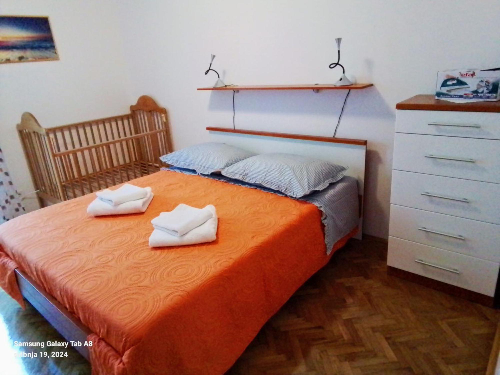 Apartment Vlatka Split Bagian luar foto