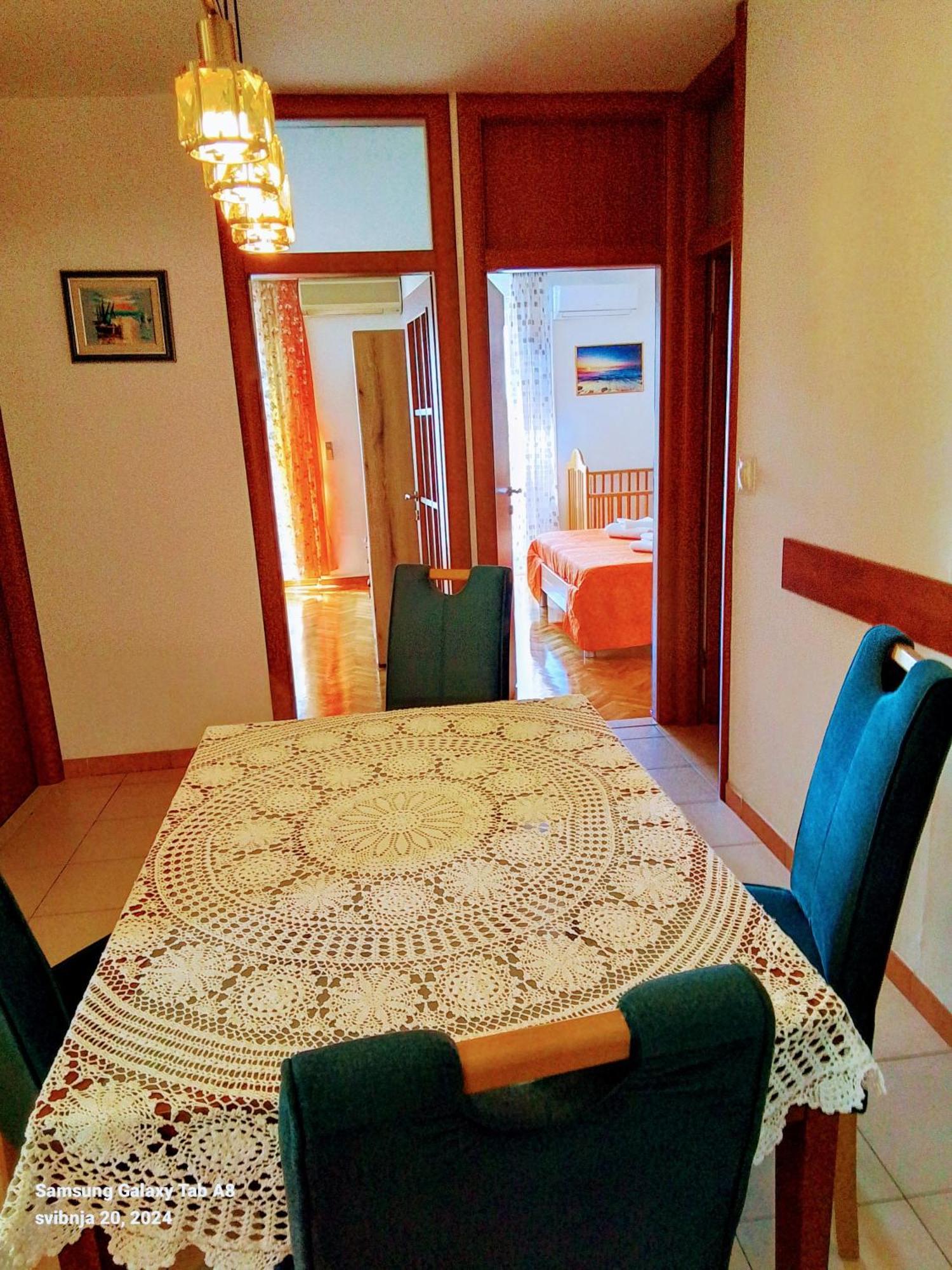 Apartment Vlatka Split Bagian luar foto